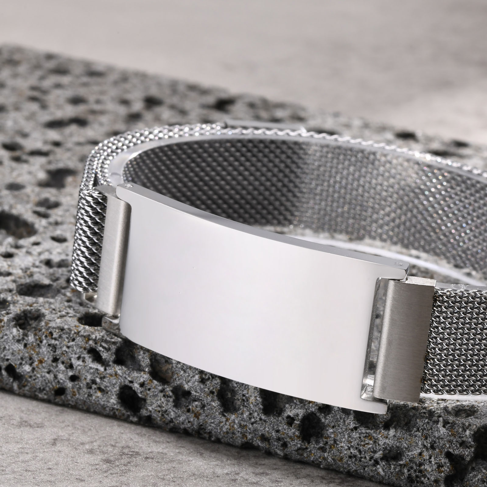 Chunky Magnetic Mesh Strap Bra - Mesh Strap Metal recensie en prijs