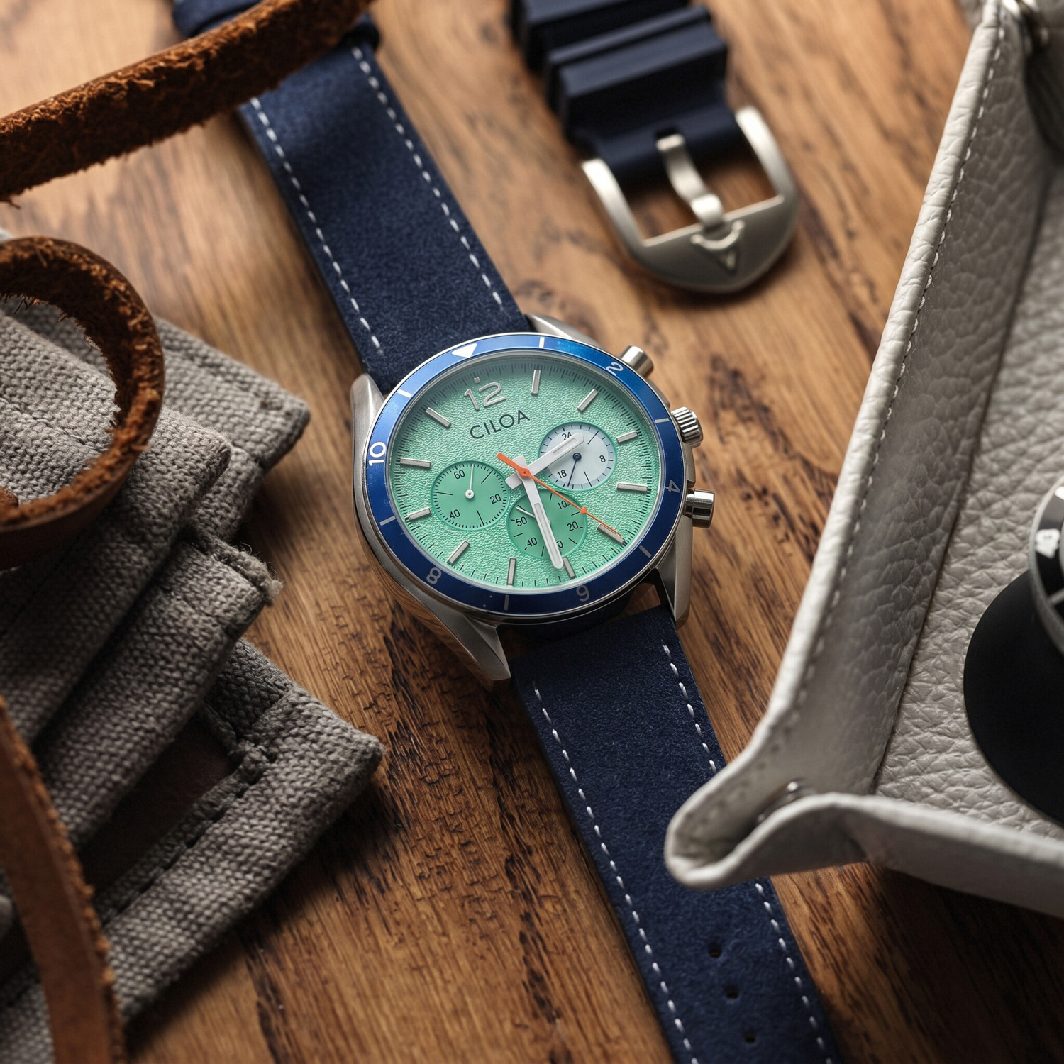 CILOA Men's Chronograph Watch  - Suede Strap Watch recensie en prijs