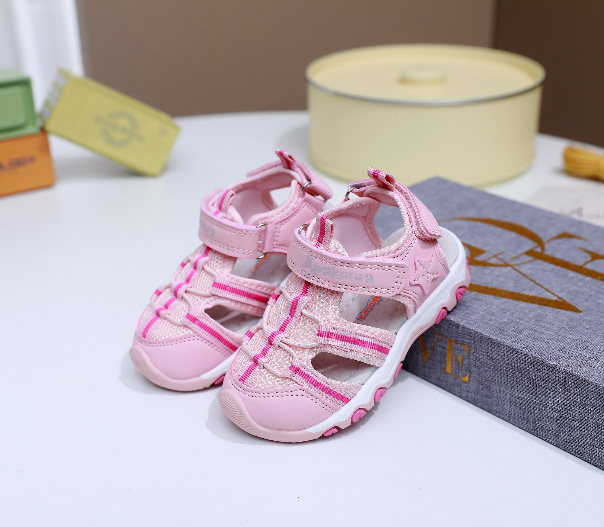 New Summer Children's Closed-T - Sport Loop Velcro recensie en prijs